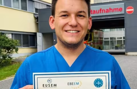 German Hospital Chief Physician Earns European Emergency Medicine Credential